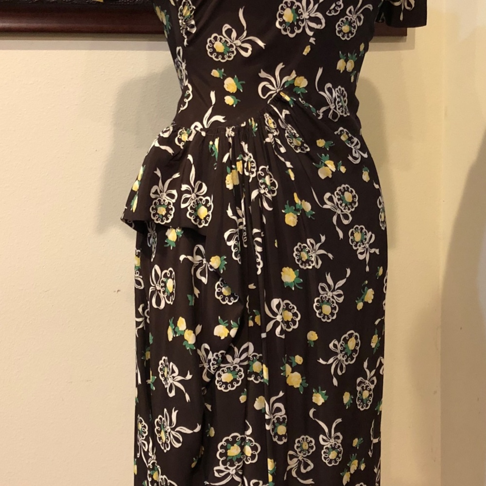 Vintage 40's Brown Cold Rayon Floral Print Iconic WWII Era Historic Dress - XS - Picture 10 of 16